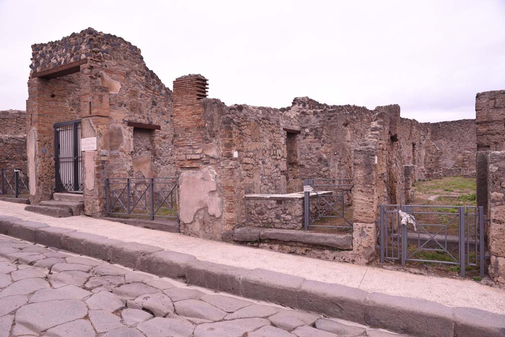 Via Stabiana, east side, Pompeii.
I.4.6 Pompeii, on left, to I.4.2, on right. October 2019. Looking north-east towards entrance doorways.
Foto Tobias Busen, ERC Grant 681269 DCOR.

