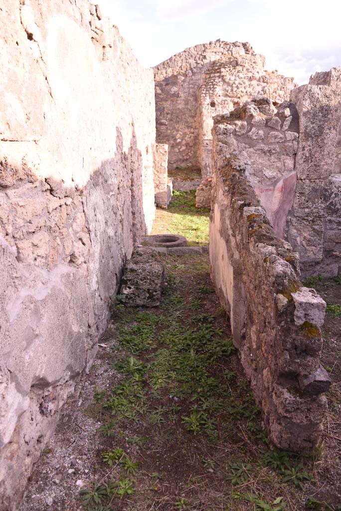 I.4.9 Pompeii. October 2019. 
Room k, looking south from west end towards corridor i, and across to courtyard n.
Foto Tobias Busen, ERC Grant 681269 DCOR.
