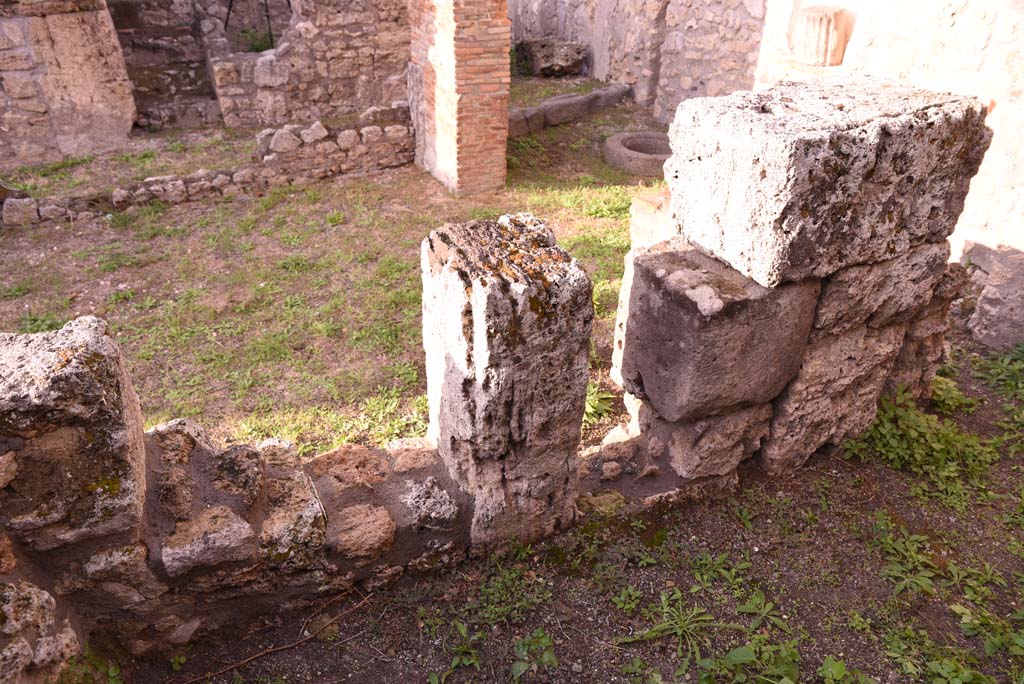 I.4.9 Pompeii. October 2019. Room o, kitchen, looking towards north wall.
Foto Tobias Busen, ERC Grant 681269 DCOR.

