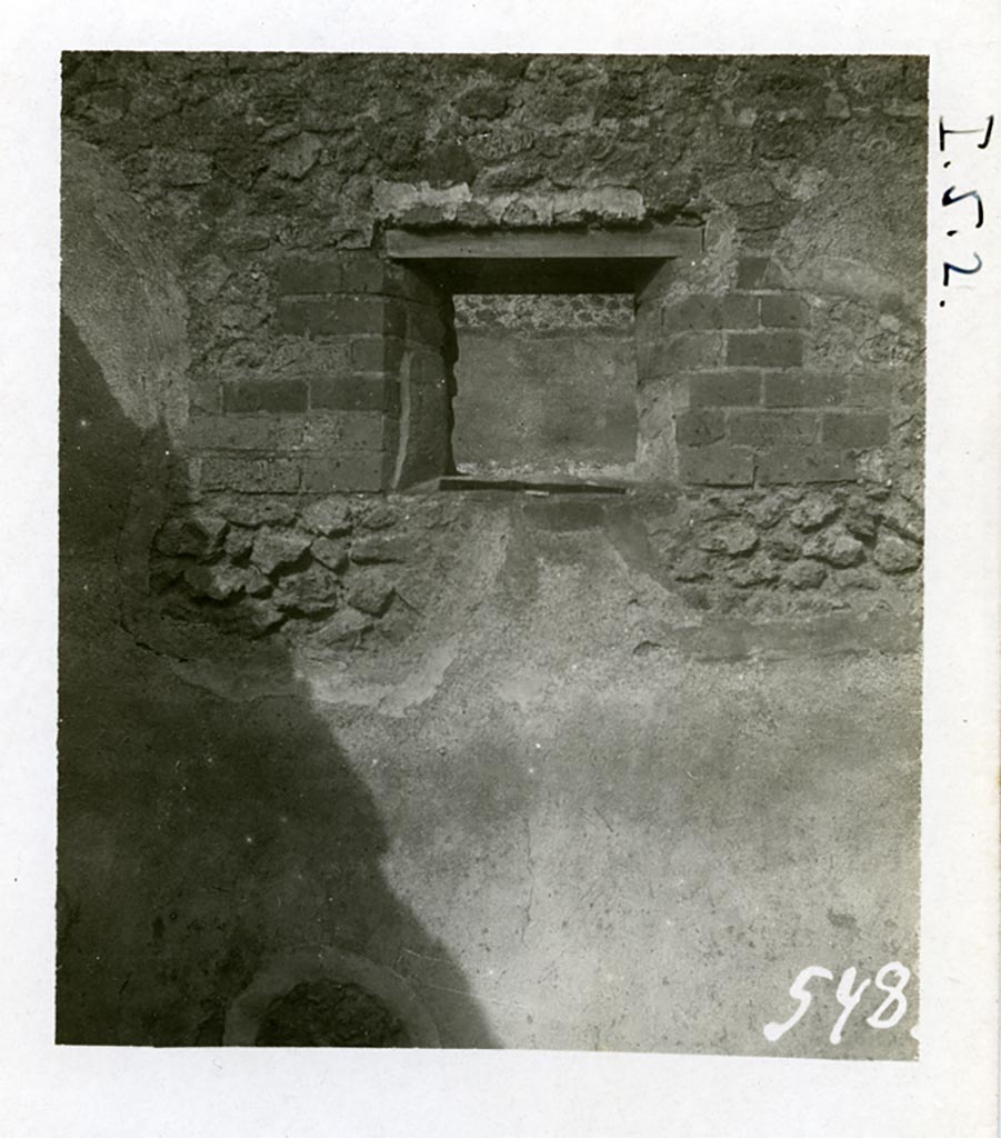 I.5.2 Pompeii. Pre-1937-39. Looking north towards window overlooking Vicolo del Conciapelle.
Photo courtesy of American Academy in Rome, Photographic Archive. Warsher collection no. 548.
