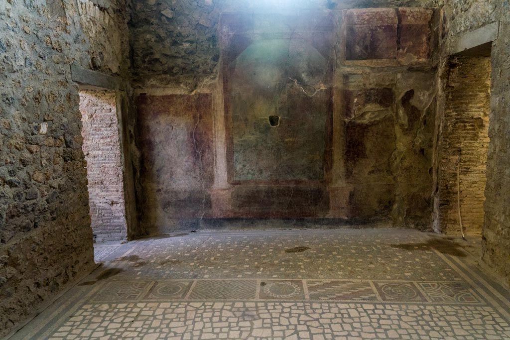 I.6.2 Pompeii. October 2023. Looking towards west wall of oecus/triclinium. Photo courtesy of Johannes Eber.