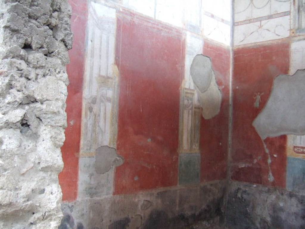 I.6.4 Pompeii.  December 2005. Room 5,  North wall
