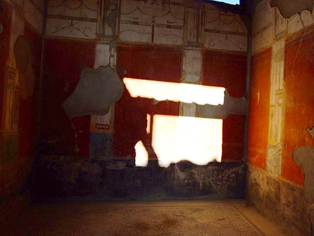 I.6.4  Pompeii.  December 2005. Room 5, East wall
