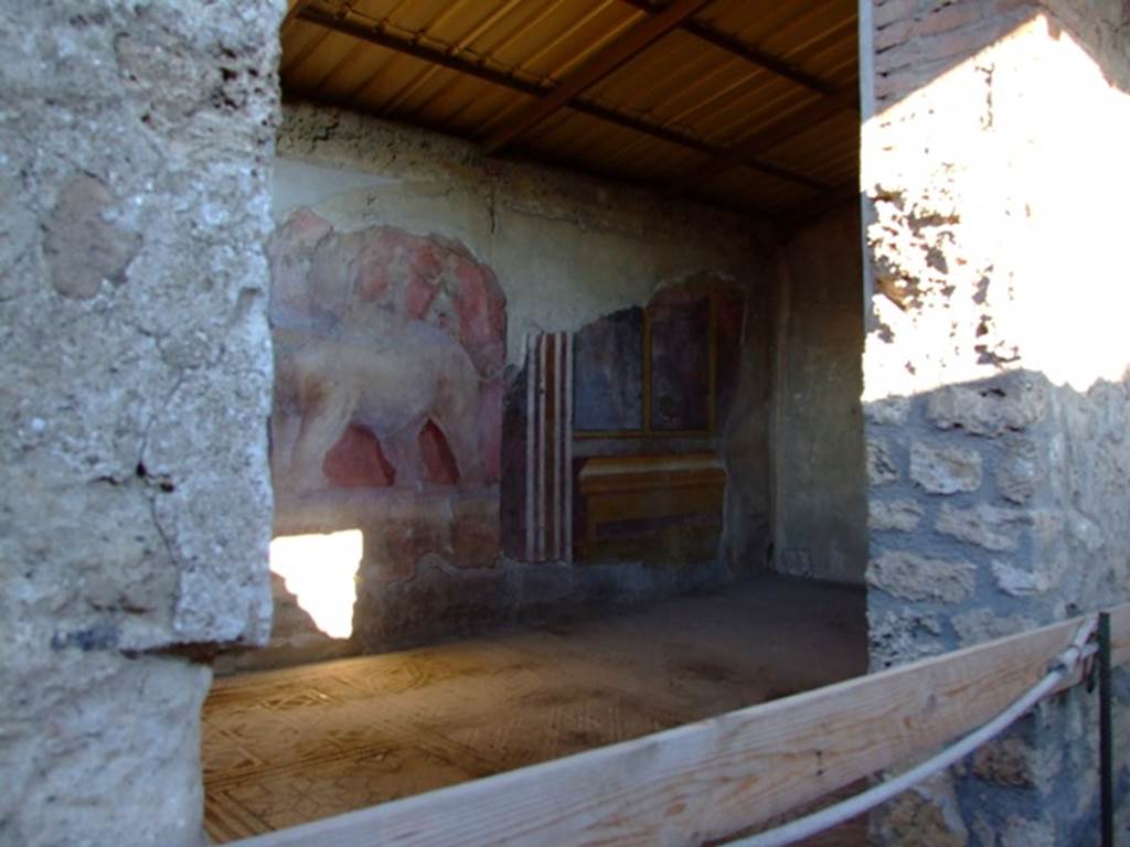 I.6.4 Pompeii.  March 2009.  Room 11, Triclinium.