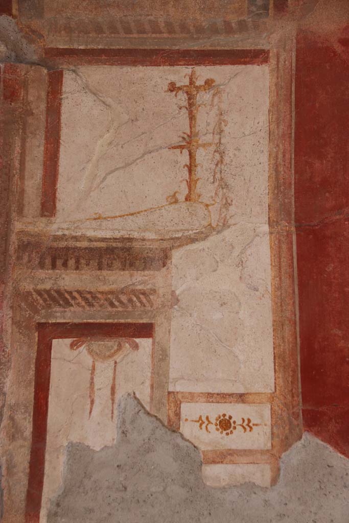 I.6.7 Pompeii. September 2017. Detail of painted decoration above doorway in north-east side of atrium.
Photo courtesy of Klaus Heese.
