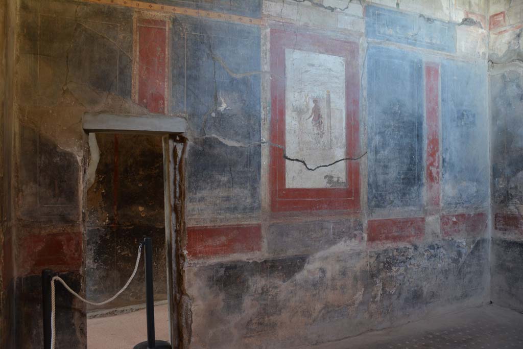 I.6.15 Pompeii. October 2019. Room 12, west wall, with doorway into corridor 7.         
Foto Annette Haug, ERC Grant 681269 DCOR
