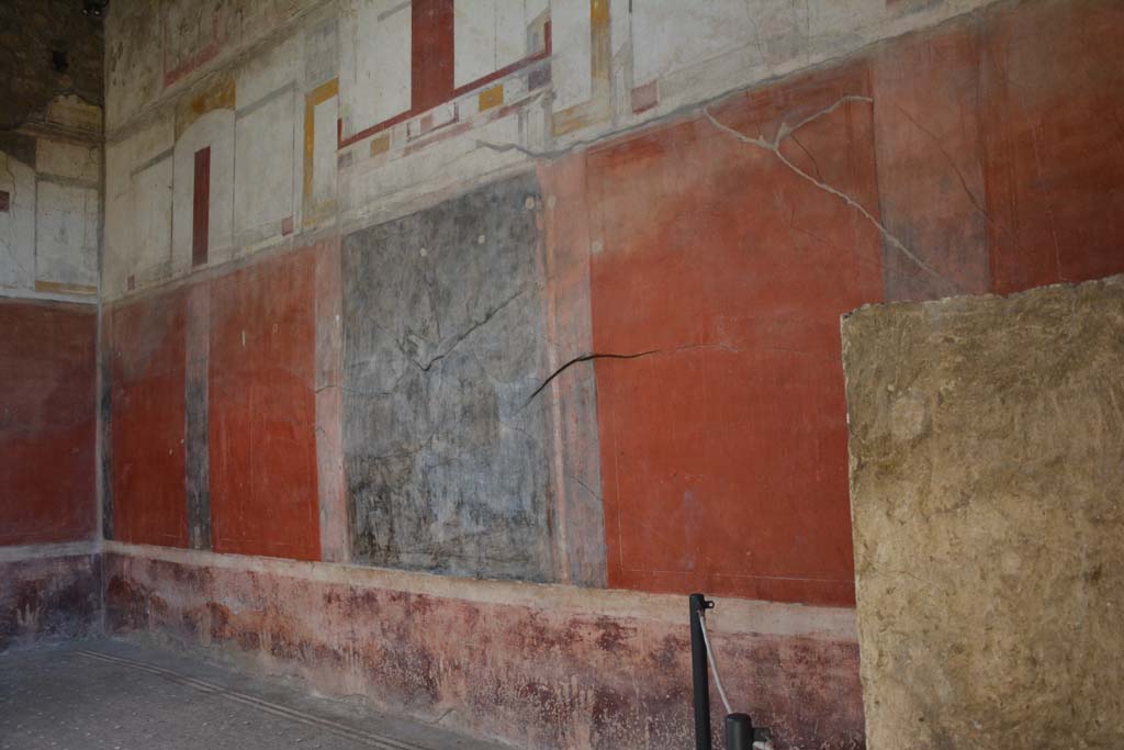 I.6.15 Pompeii. October 2019. Room 4, east wall of atrium.        
Foto Annette Haug, ERC Grant 681269 DCOR

