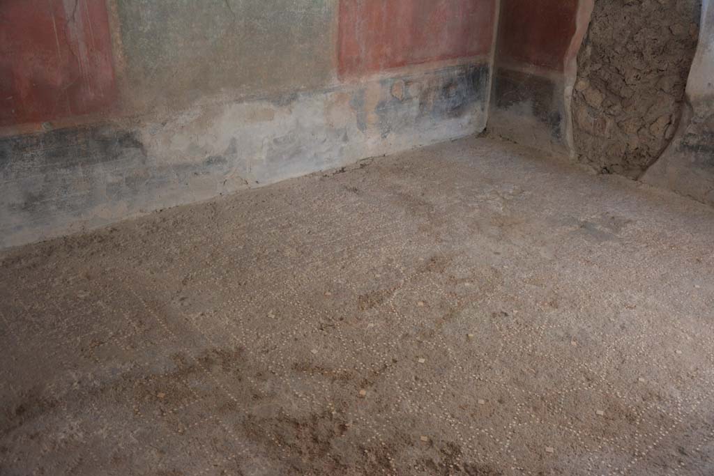 I.6.15 Pompeii. October 2019. Room 13, looking south-west across flooring.        
Foto Annette Haug, ERC Grant 681269 DCOR
