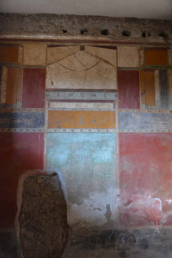 I.6.15 Pompeii. October 2019. Room 13, centre of west wall.        
Foto Annette Haug, ERC Grant 681269 DCOR

