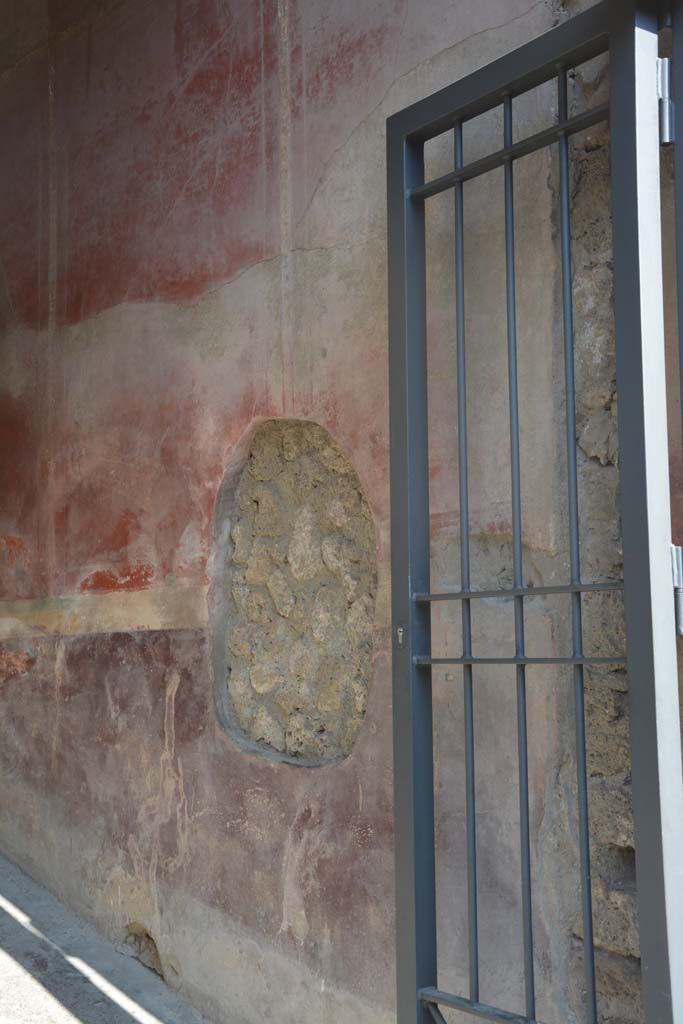 I.6.15 Pompeii. March 2019. East wall of entrance corridor.           
Foto Annette Haug, ERC Grant 681269 DCOR
