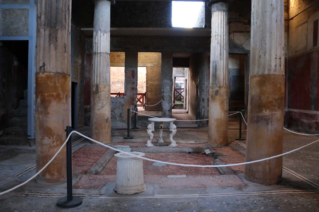 I.6.15 Pompeii. December 2018. Room 4, looking north across impluvium in atrium. Photo courtesy of Aude Durand.