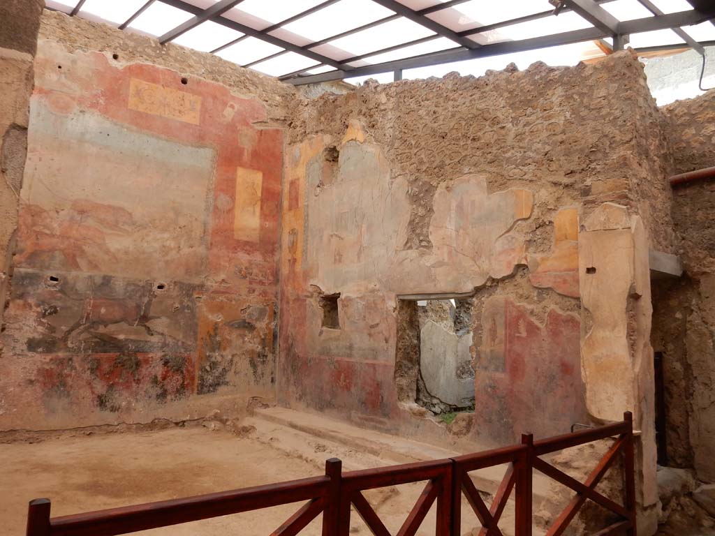 I.6.15 Pompeii. June 2019. 
Room 9, looking towards east end of north wall, north-east corner, and east wall of small garden. 
Photo courtesy of Buzz Ferebee.

