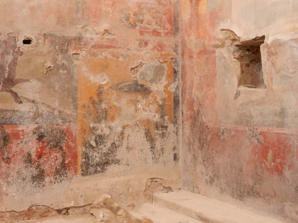 I.6.15 Pompeii. June 2019. Room 9, east end of north wall of small garden with painting of fountain.
Photo courtesy of Buzz Ferebee.
