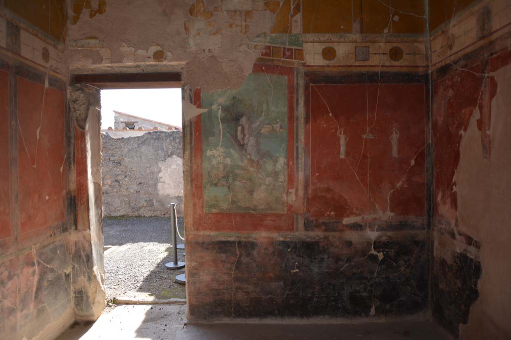 I.7.7 Pompeii. October 2019. Looking towards south wall with doorway to atrium in south-east corner.
Foto Annette Haug, ERC Grant 681269 DÉCOR.
