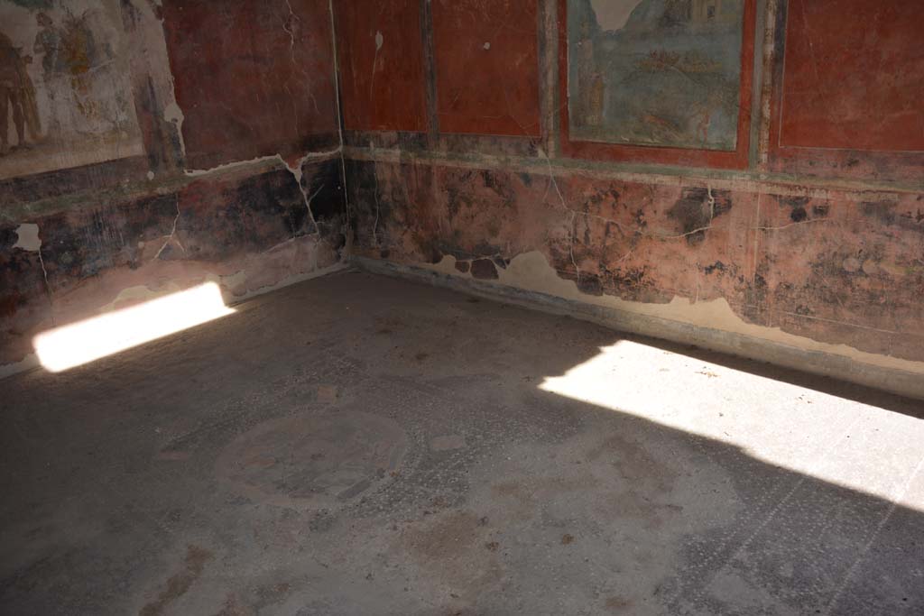 I.7.7 Pompeii. October 2019. Looking across flooring towards north-east corner and east wall.
Foto Annette Haug, ERC Grant 681269 DÉCOR.

