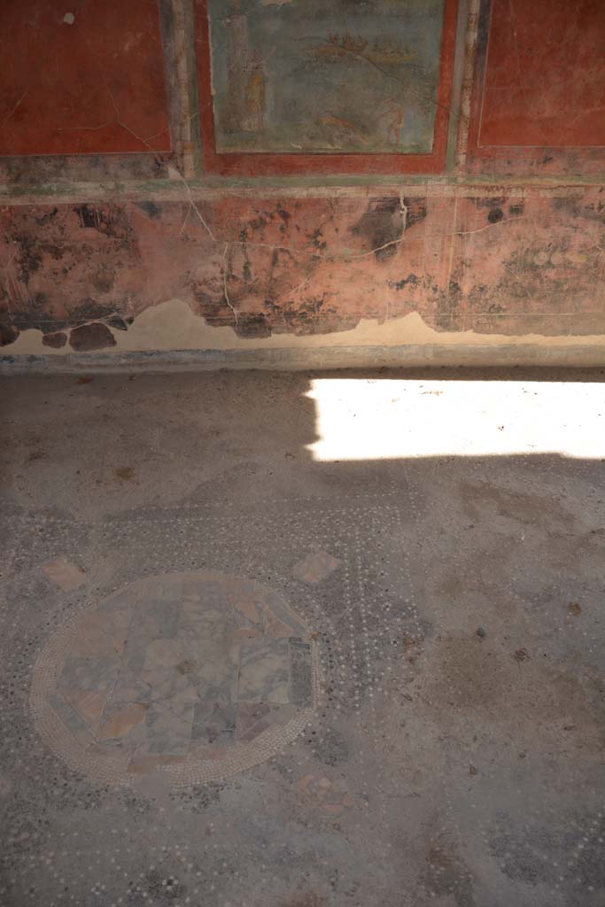 I.7.7 Pompeii. October 2019. Looking east across flooring.
Foto Annette Haug, ERC Grant 681269 DÉCOR.
