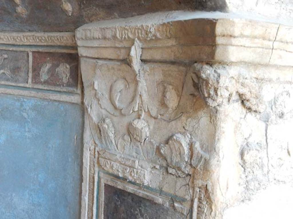 I.7.12 Pompeii. May 2017. Detail of arched niche from north side. Photo courtesy of Buzz Ferebee.