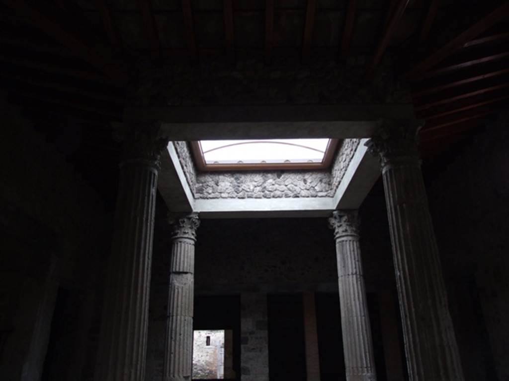 I.8.17 Pompeii. December 2007. Room 3, compluvium in atrium. 