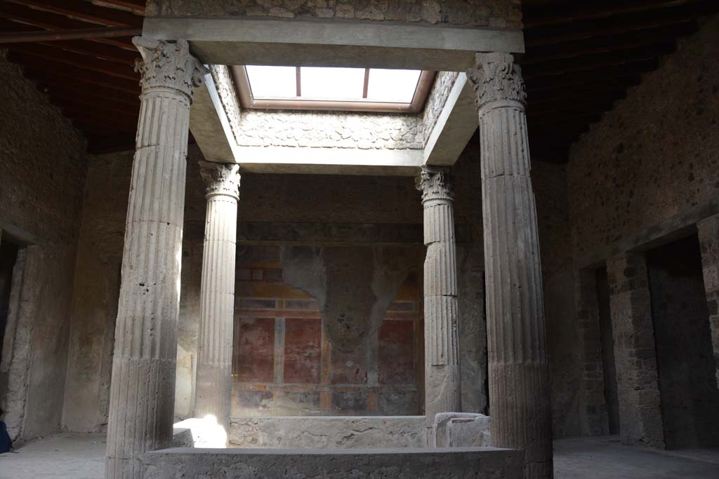 I.8.17 Pompeii. March 2019. Room 3, atrium, looking north across impluvium. 
Foto Annette Haug, ERC Grant 681269 DÉCOR.
