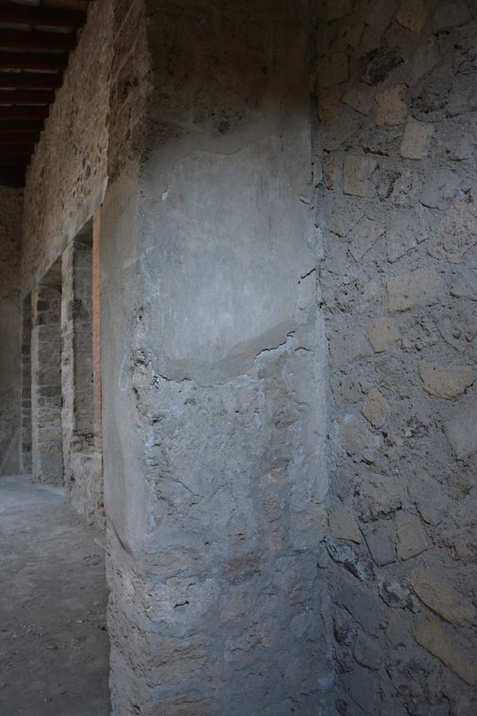 I.8.17 Pompeii. March 2019. Room 8, north-east corner with doorway to atrium 3.
Foto Annette Haug, ERC Grant 681269 DÉCOR.
