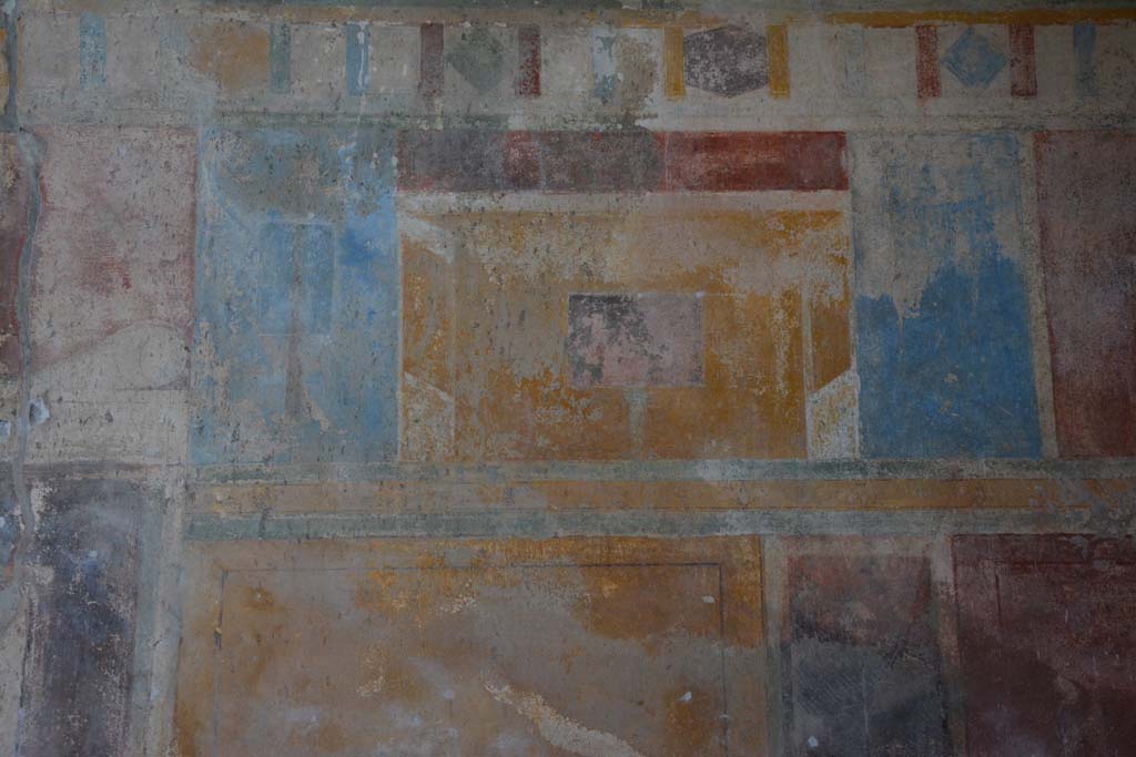 I.8.17 Pompeii. March 2019. Room 9, painted decoration on upper north wall at east end.
Foto Annette Haug, ERC Grant 681269 DÉCOR.
