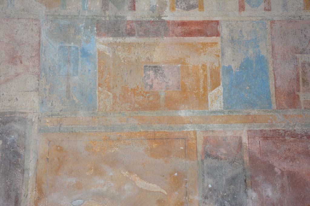 I.8.17 Pompeii. March 2019. Room 9, detail from upper north wall at east end.
Foto Annette Haug, ERC Grant 681269 DÉCOR.
