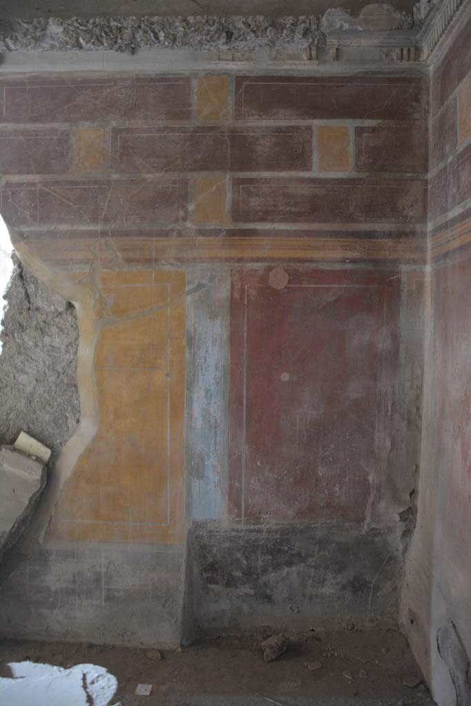I.8.17 Pompeii. March 2019. Room 12, west wall at north end in north-west corner.
Foto Annette Haug, ERC Grant 681269 DÉCOR.
