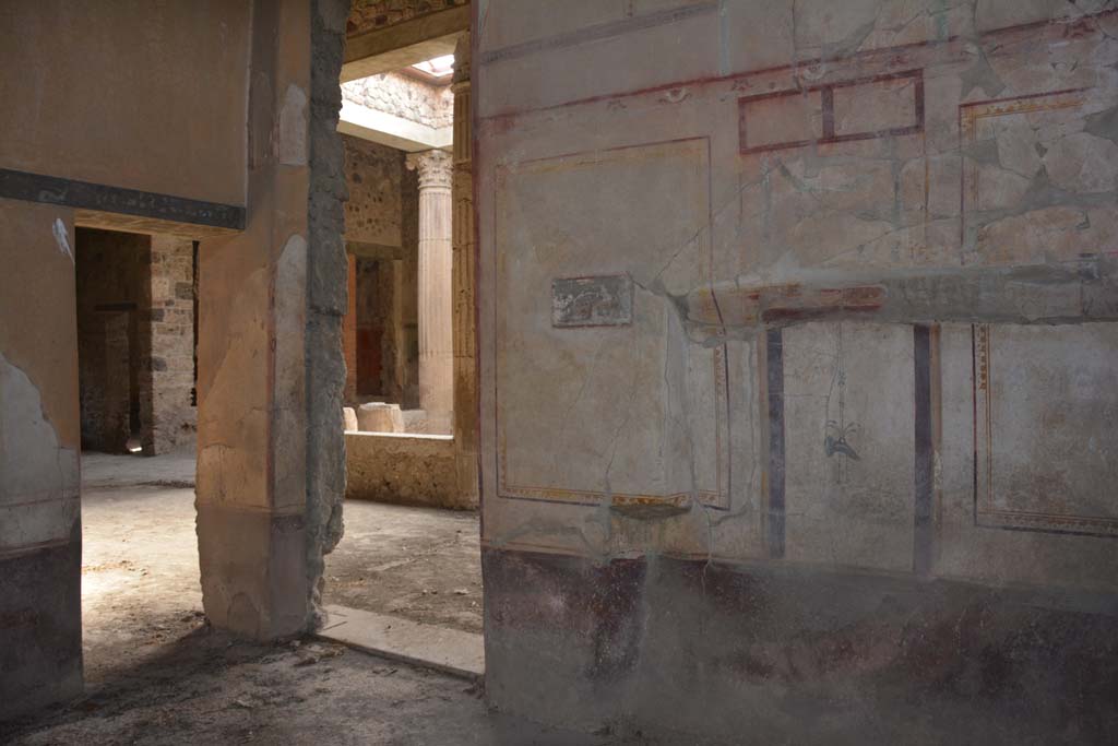 I.8.17 Pompeii. March 2019. Room 14, looking towards doorway to atrium 3 in south-east corner, and south wall.
Foto Annette Haug, ERC Grant 681269 DÉCOR.

