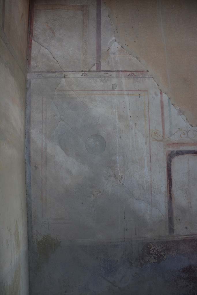 I.8.17 Pompeii. March 2019. Room 14, east wall at north end in north-east corner.
Foto Annette Haug, ERC Grant 681269 DÉCOR.

