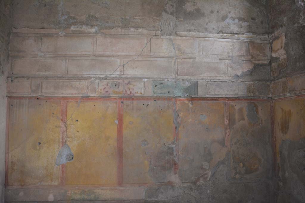 I.8.17 Pompeii. March 2019. Room 15, looking towards south wall and south-west corner.
Foto Annette Haug, ERC Grant 681269 DÉCOR.
