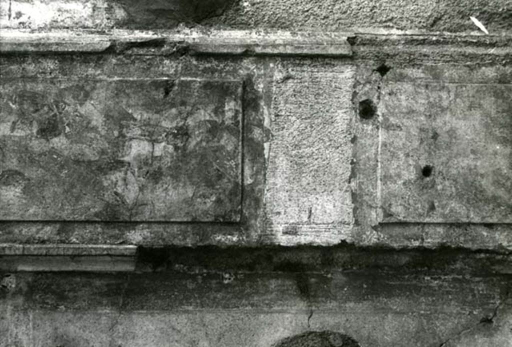 I.8.17 Pompeii, 1975. Room 15. Casa dei Quattro Stili, cubiculum left N of entrance, antechambers, left S wall detail of execution.  Photo courtesy of Anne Laidlaw.
American Academy in Rome, Photographic Archive. Laidlaw collection _P_75_2_36. 
