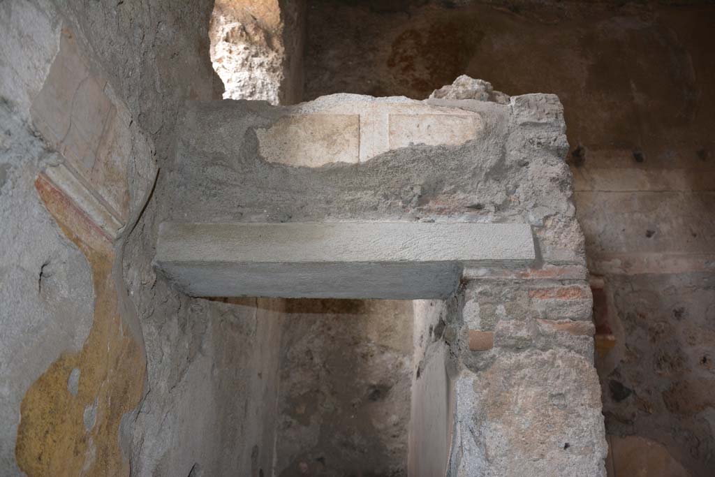 I.8.17 Pompeii. March 2019. Room 15, looking north above doorway to closet.
Foto Annette Haug, ERC Grant 681269 DÉCOR.

