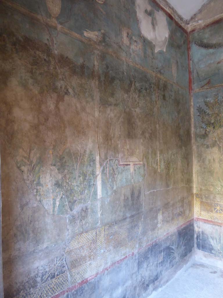 I.9.5 Pompeii. September 2017. Room 5, looking east along north wall from doorway.
Foto Annette Haug, ERC Grant 681269 DÉCOR.
