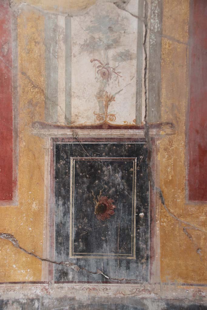 I.10.4 Pompeii. September 2021. 
East wall of atrium, panel in south-east corner. Photo courtesy of Klaus Heese.
