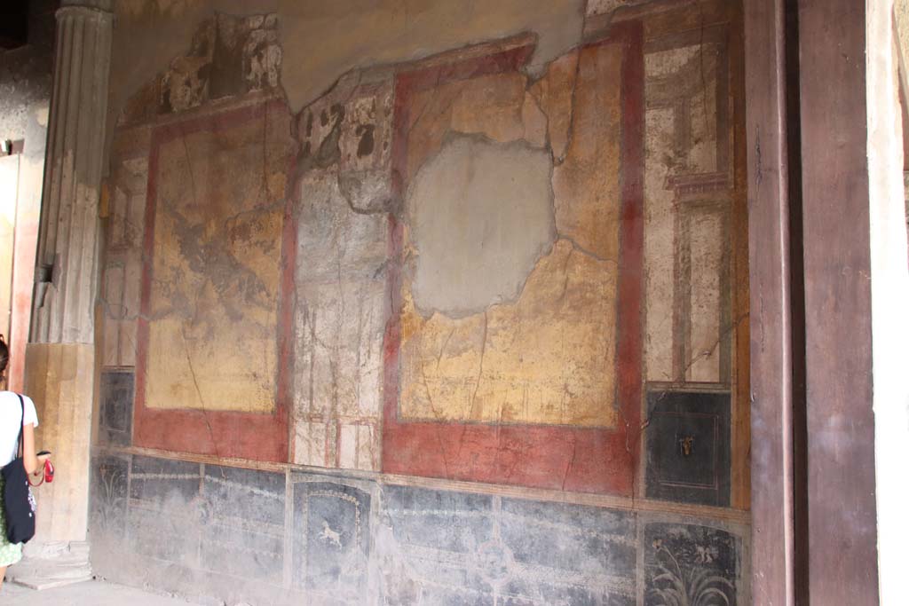 I.10.4 Pompeii. September 2021. Room 8, looking towards the east wall of the tablinum. Photo courtesy of Klaus Heese.