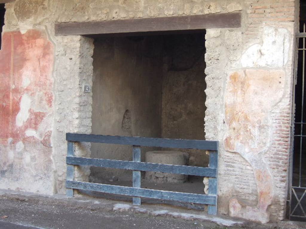 I.12.4 Pompeii. December 2018. Looking south through entrance doorway. Photo courtesy of Aude Durand.