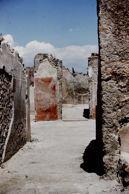 I.12.16 Pompeii.  March 2009.  Room 2.  Large recess in south east corner.

