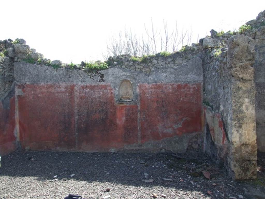 I.12.16 Pompeii. March 2009. Room 1, south wall of atrium, with niche.