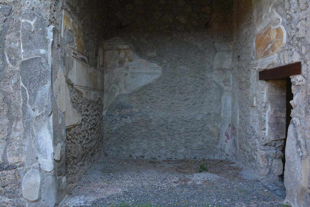 I.13.2 Pompeii. October 2019. 
Looking east towards left ala of atrium, with doorway to small doorway in south wall leading to an anteroom before an oecus.
Foto Annette Haug, ERC Grant 681269 DÉCOR.

