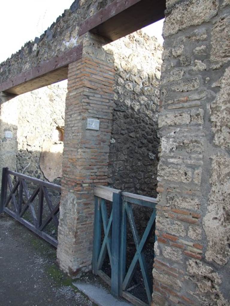 I.13.4 Pompeii. December 2007. Entrance.