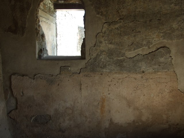 I.13.16 Pompeii.  March 2009.  South east corner of room on north side of entrance.