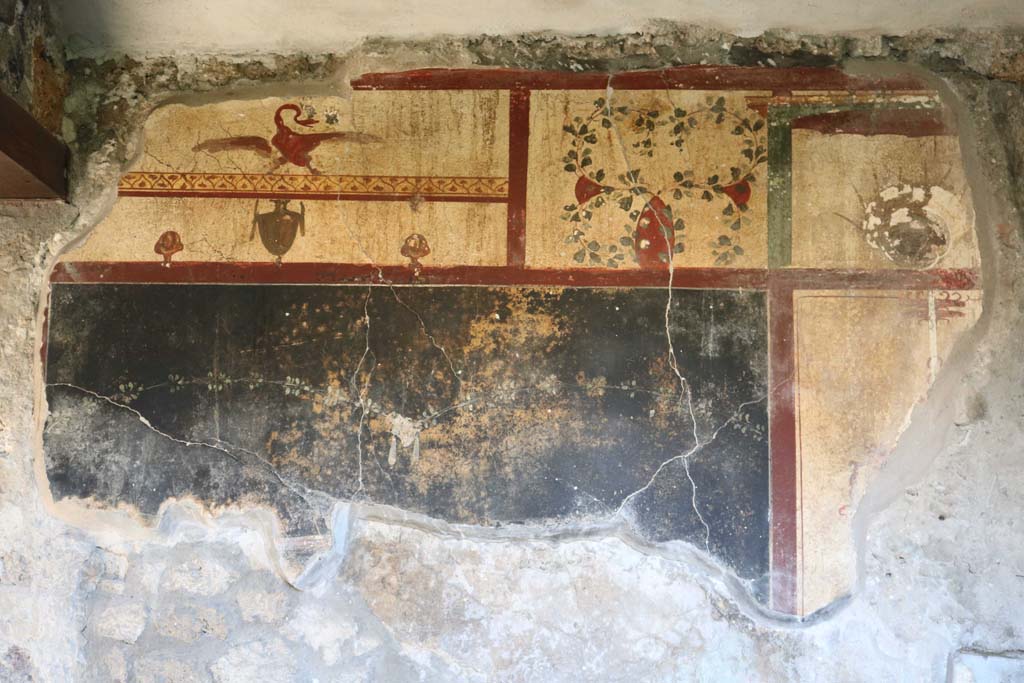 I.14.12, Pompeii. December 2018. Room 3, detail from south wall at east end. Photo courtesy of Aude Durand.