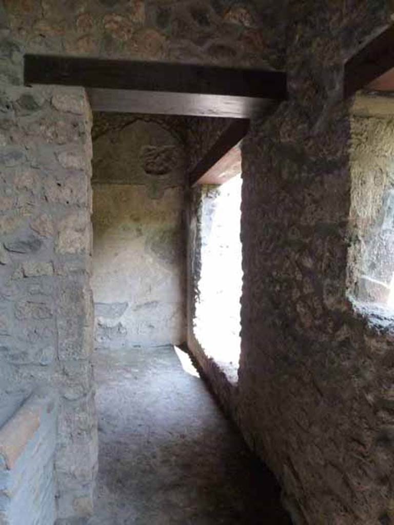 I.15.3 Pompeii. May 2010. Doorway to triclinium 1 in north-east corner of peristyle 13.