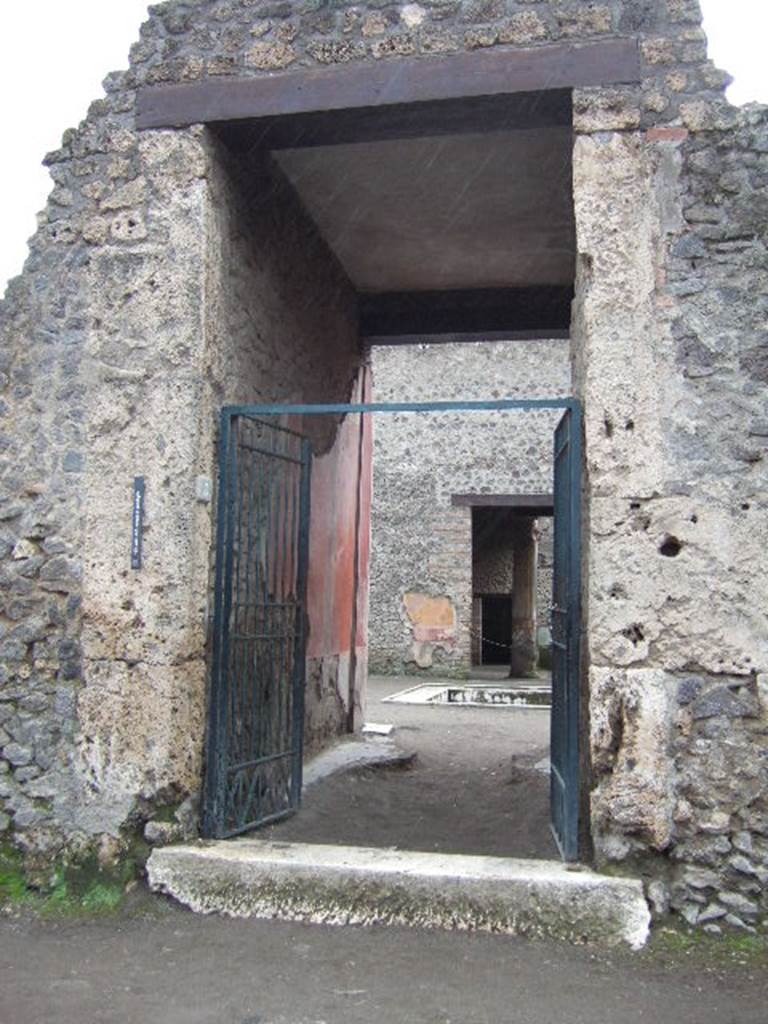 II.3.3 Pompeii. December 2018. Entrance doorway. Photo courtesy of Aude Durand.