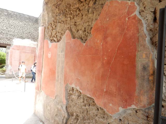 II.3.3 Pompeii. May 2016. Room 1, west wall of entrance corridor or fauces. Photo courtesy of Buzz Ferebee.

