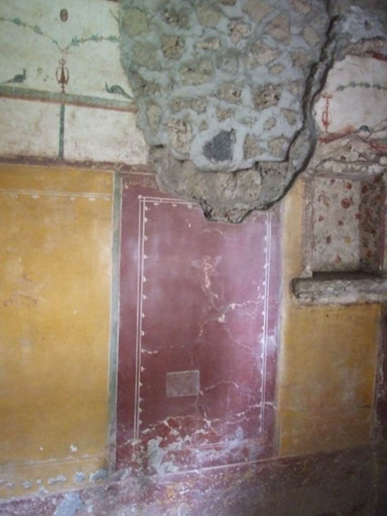 II.9.4 Pompeii. December 2007. Room 6, north wall. 

