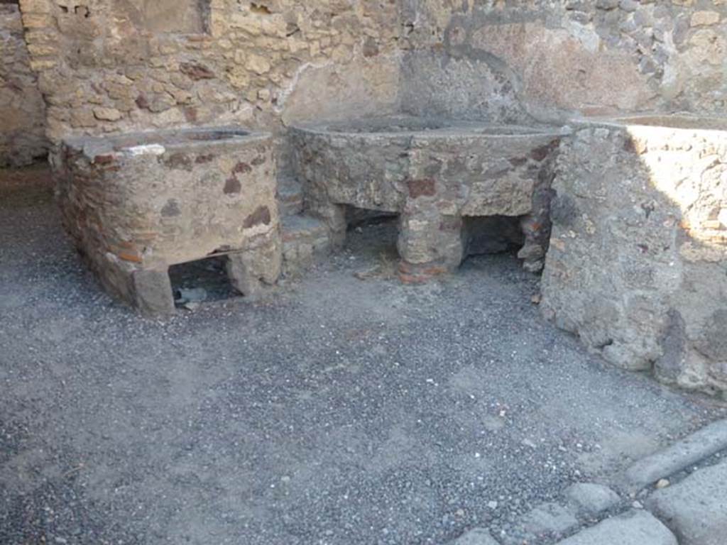 V.1.5 Pompeii. June 2012. Boilers, kettles or vats. Photo courtesy of Michael Binns.