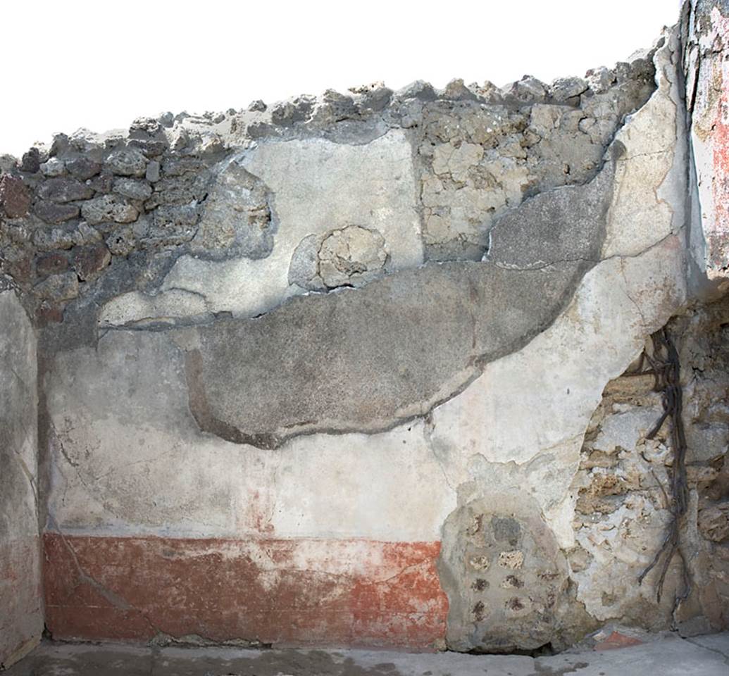 V.1.7 Pompeii. c.2005-7. Room 19, north wall. Photo by Hans Thorwid. 
Photo courtesy of the Swedish Pompeii Project. 
