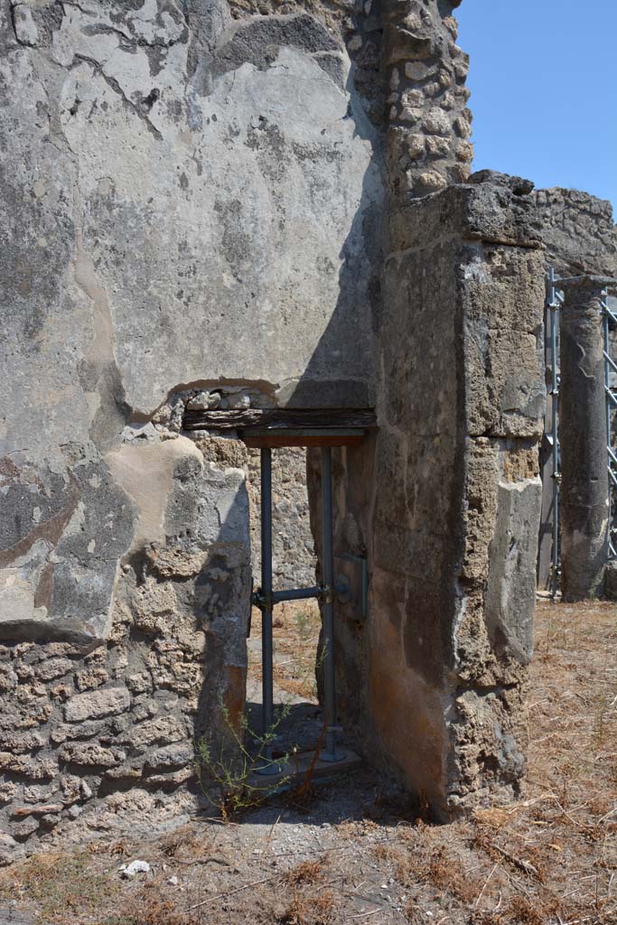 V.2.10 Pompeii. September 2019. 
Room 12, east wall at south end, with small doorway into room 11.
Foto Annette Haug, ERC Grant 681269 DÉCOR.
