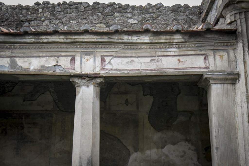 V.2.i Pompeii. May 2018. Room 23, Rhodian peristyle on west side.